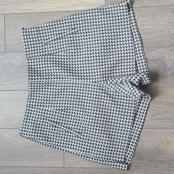 Zara Pants - Zara Basic short